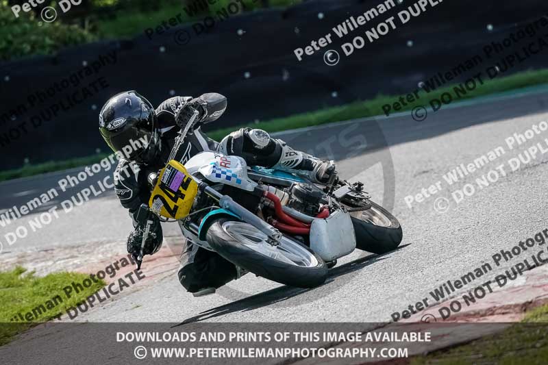 cadwell no limits trackday;cadwell park;cadwell park photographs;cadwell trackday photographs;enduro digital images;event digital images;eventdigitalimages;no limits trackdays;peter wileman photography;racing digital images;trackday digital images;trackday photos